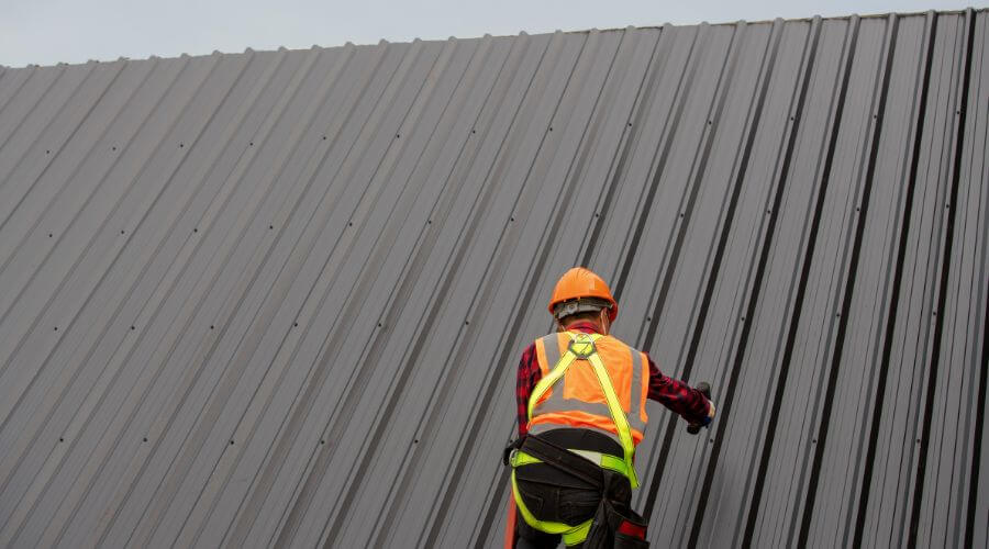Professional gutter cleaning in Ashford, CT